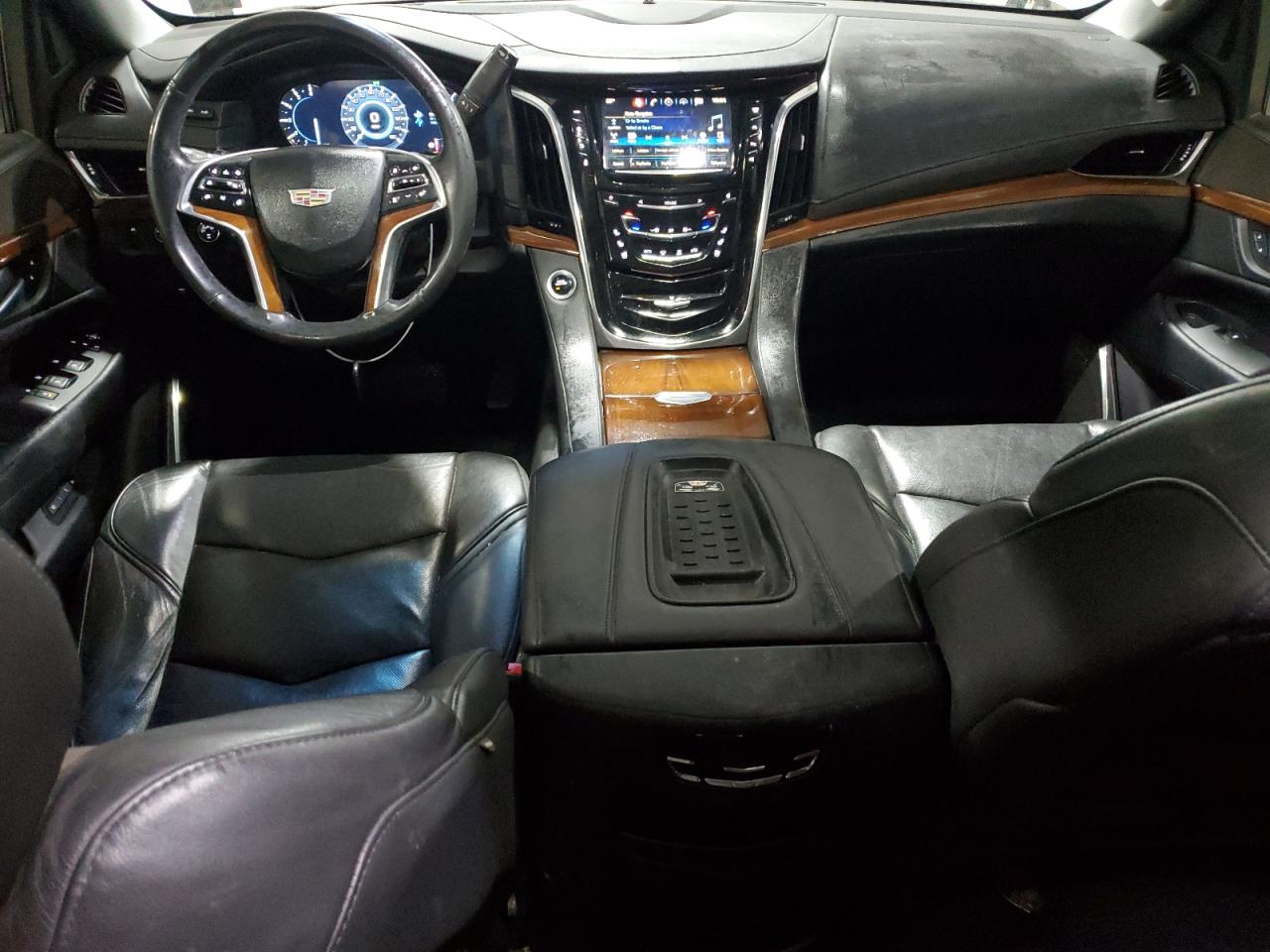 2017 Cadillac Escalade - Image 8