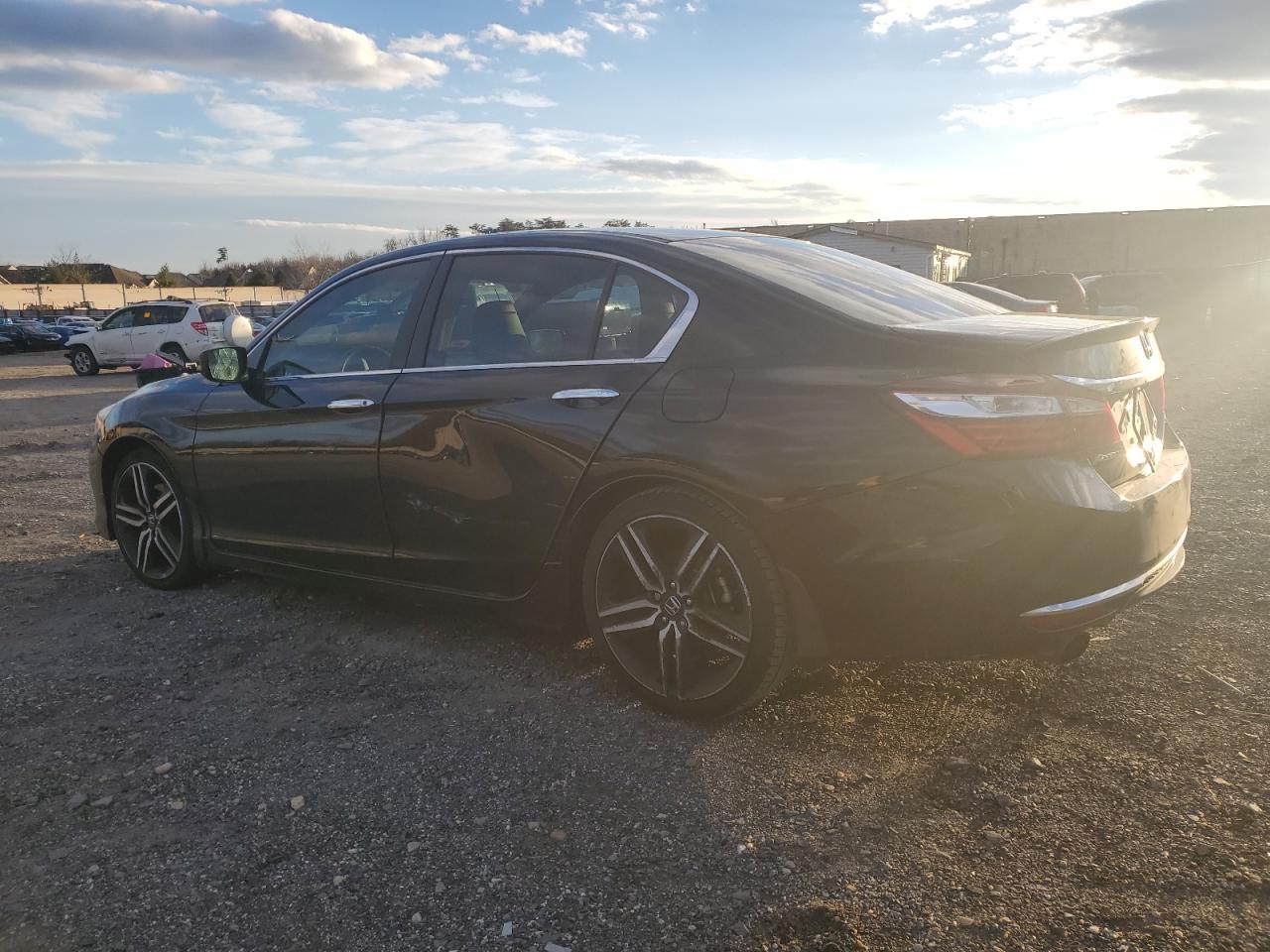 2016 Honda Accord - Image 2