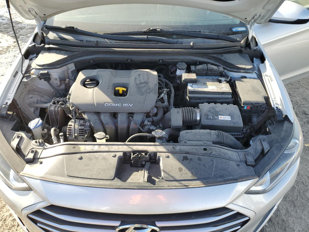 2018 Hyundai Elantra - Image 11