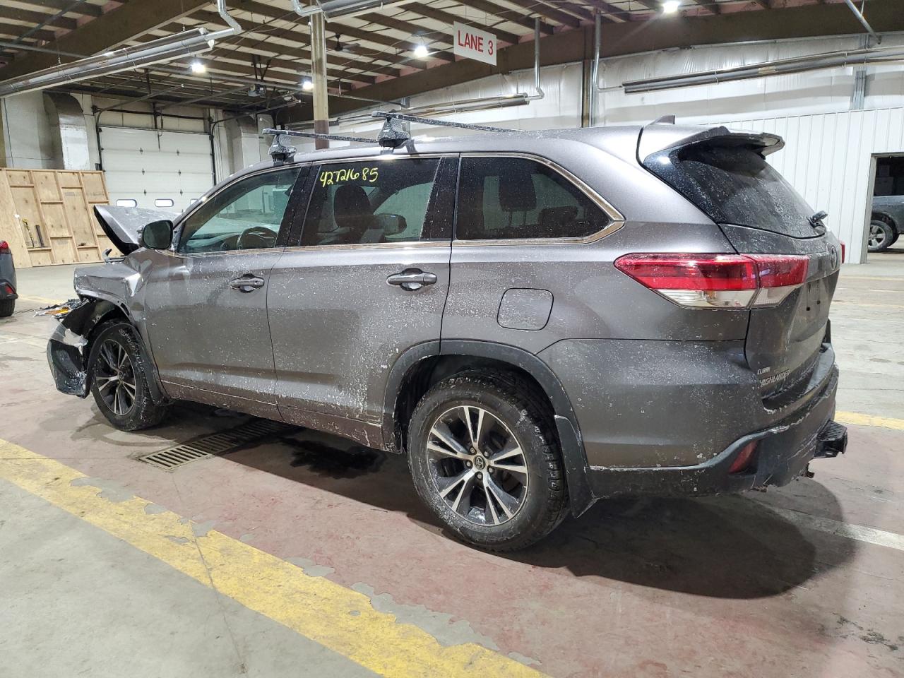 2018 Toyota Highlander - Image 2