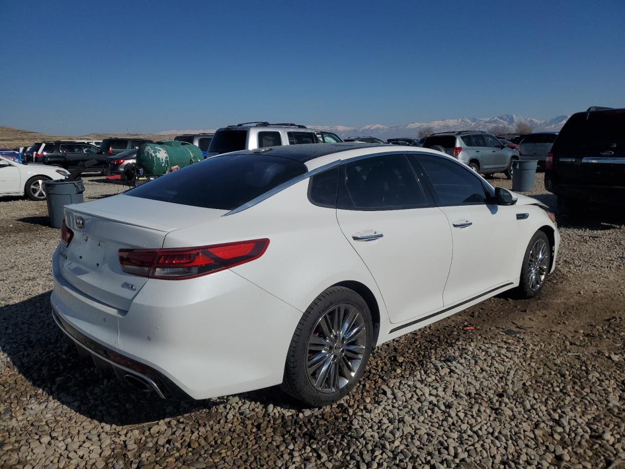 2016 Kia Optima - Image 3