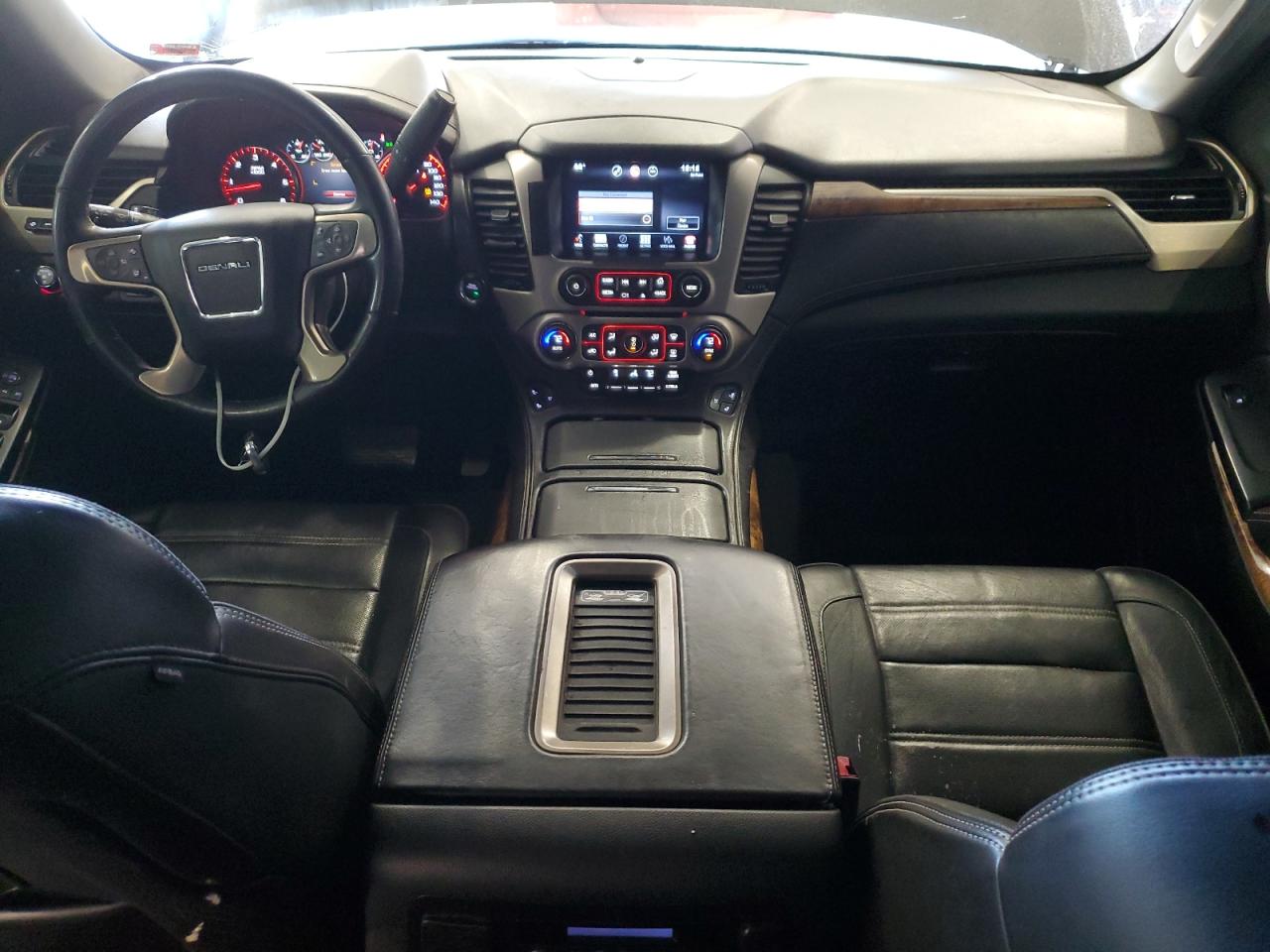 2015 GMC Yukon - Image 8