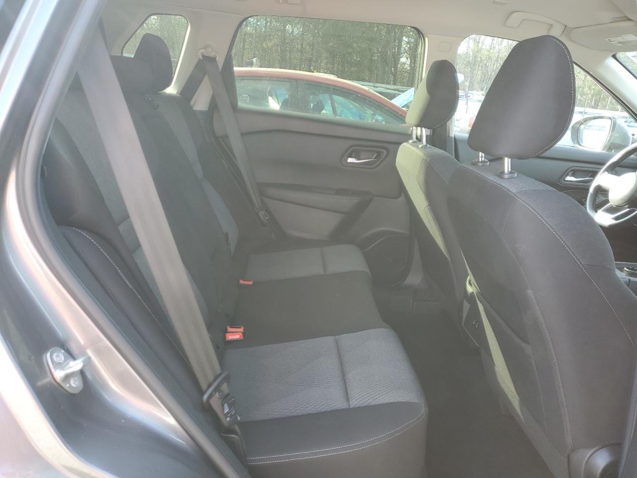 2024 Nissan Rogue - Image 11