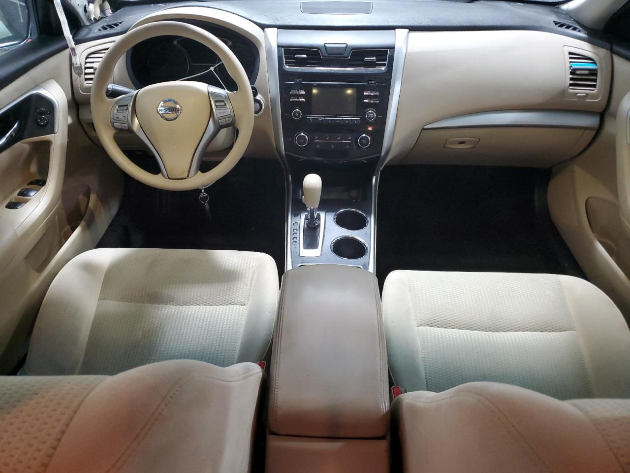 2015 Nissan Altima - Image 8