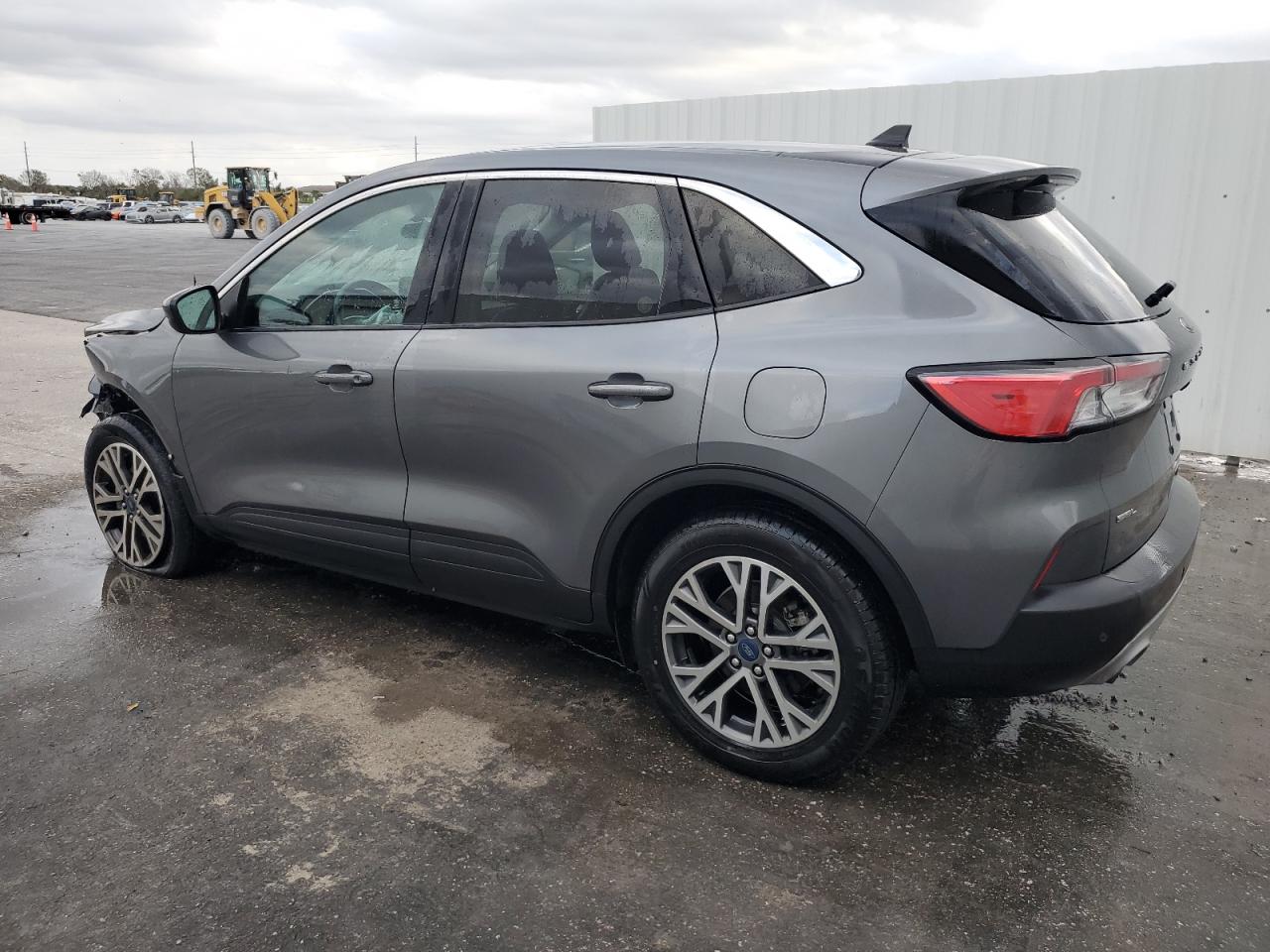 2022 Ford Escape - Image 2