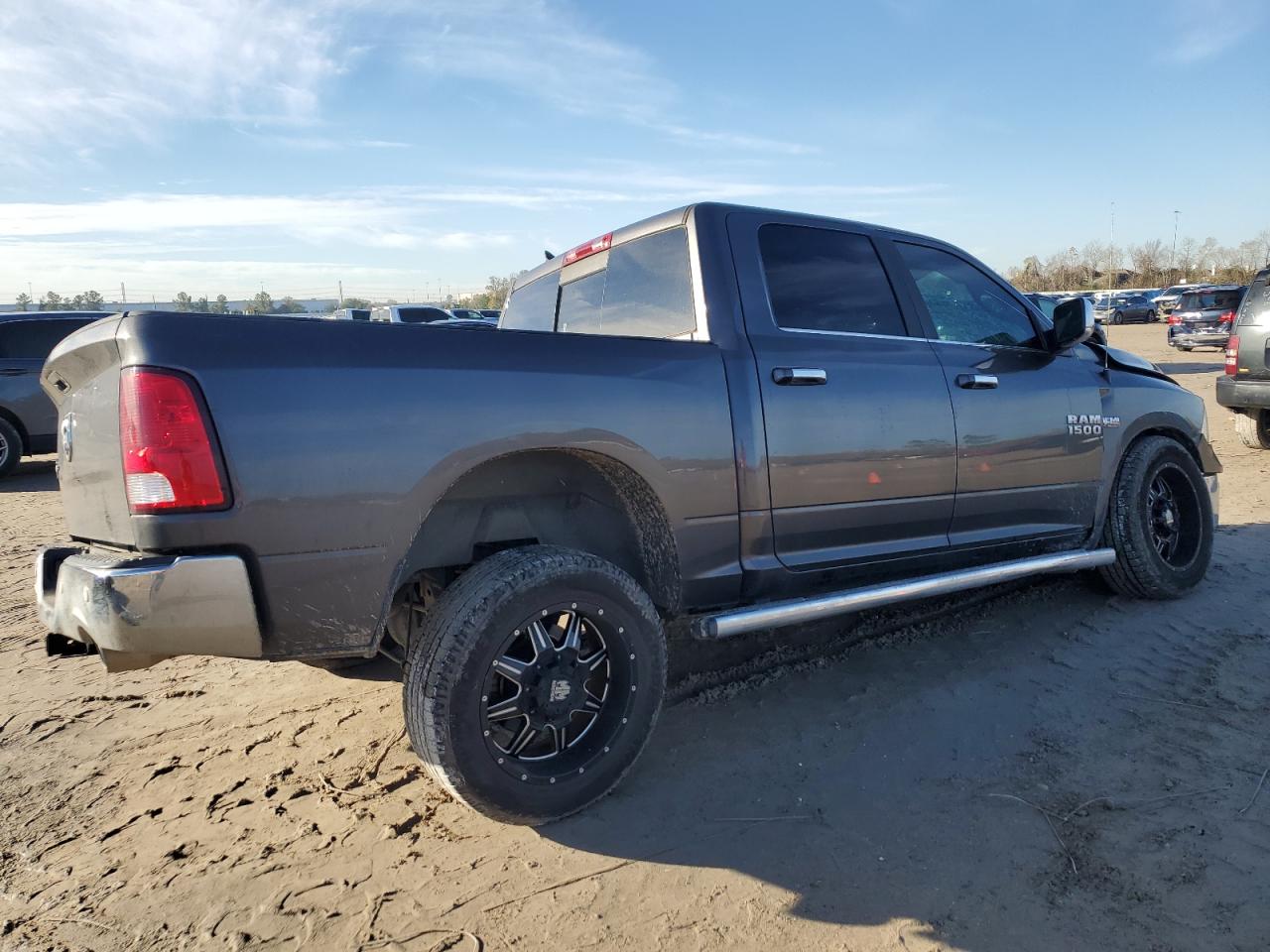 2018 RAM 1500 - Image 3
