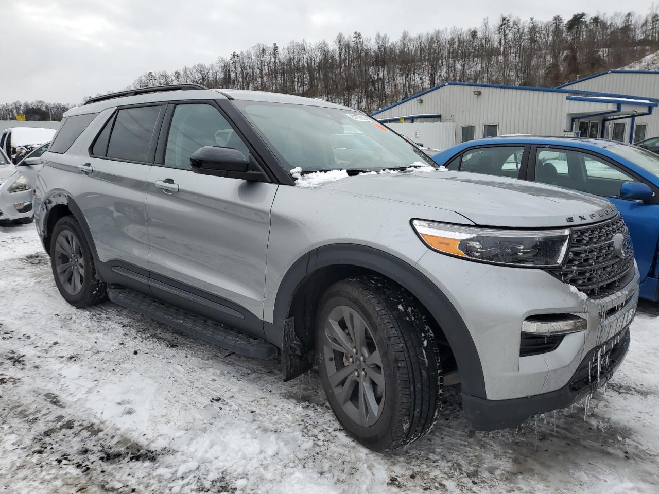 2023 Ford Explorer - Image 4