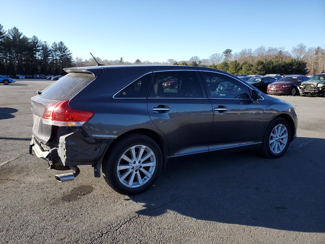 2011 Toyota Venza - Image 3