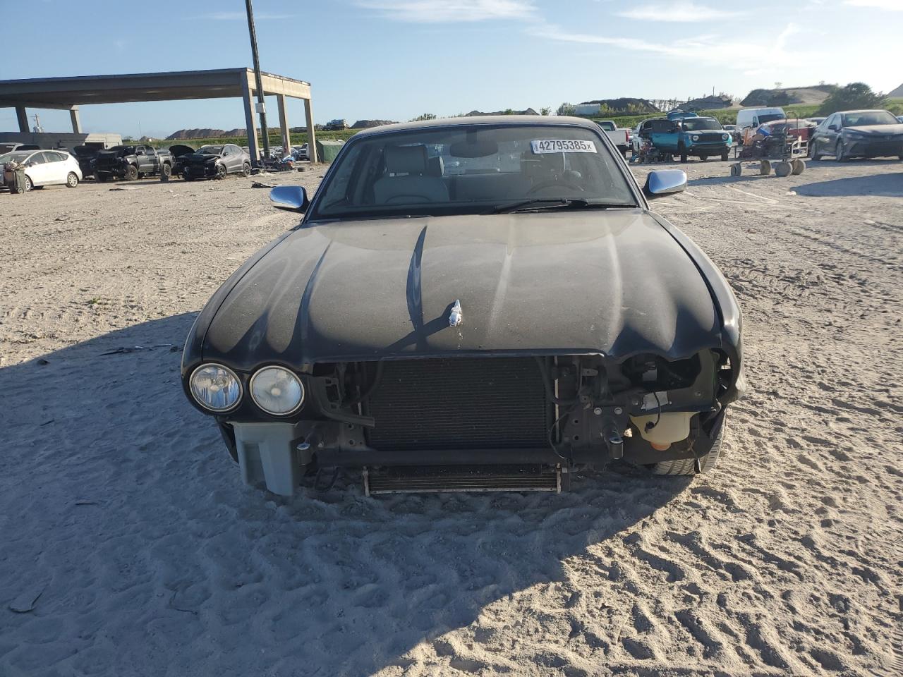 2003 Jaguar XJ - Image 5