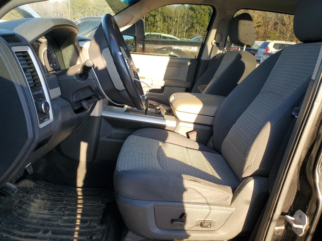 2009 Dodge RAM - Image 7