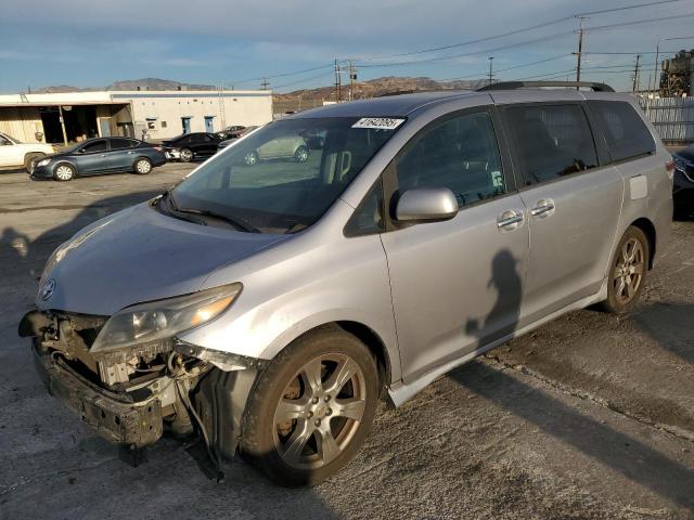 2017 Toyota Sienna Se