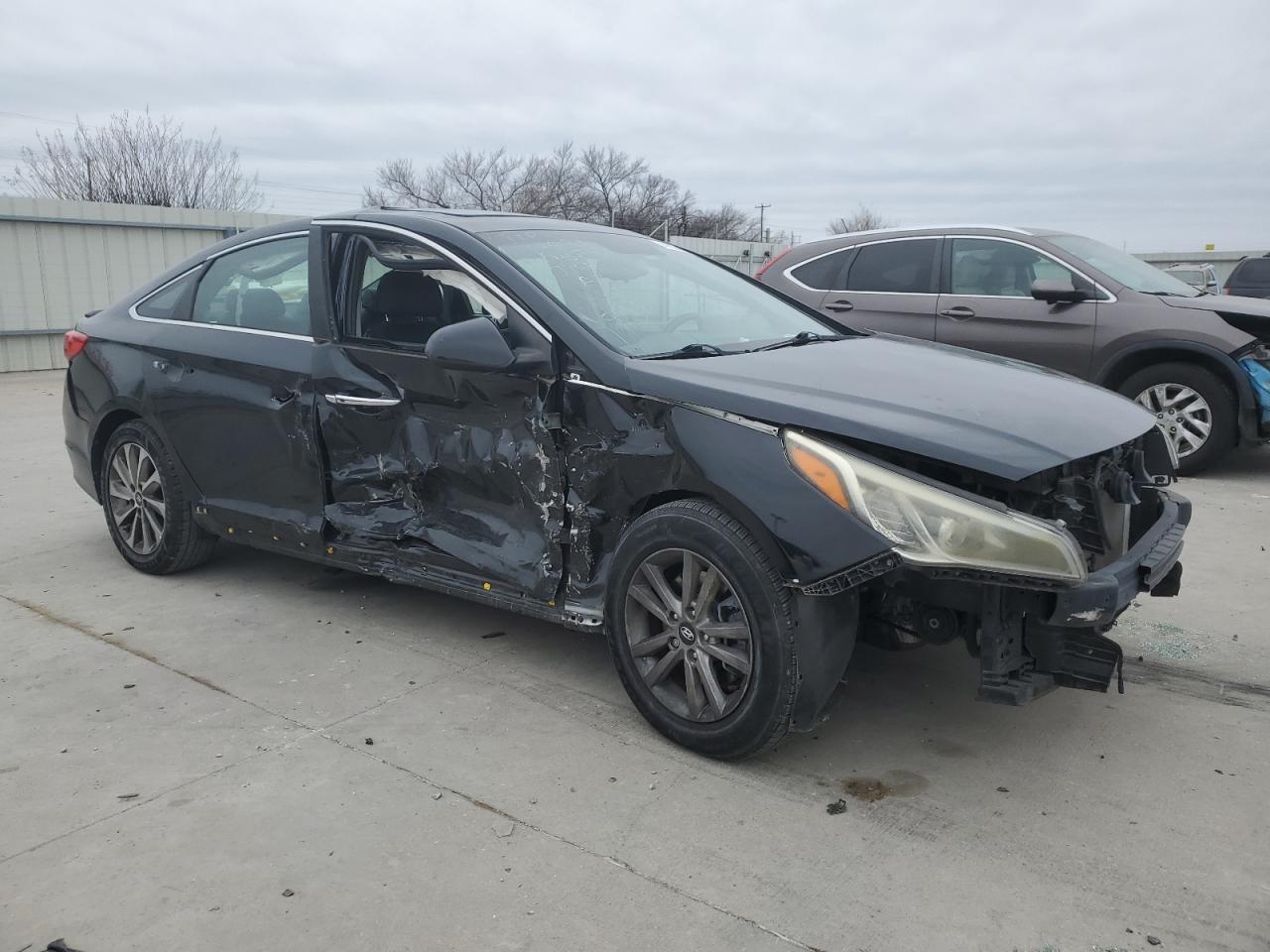 2017 Hyundai Sonata - Image 4