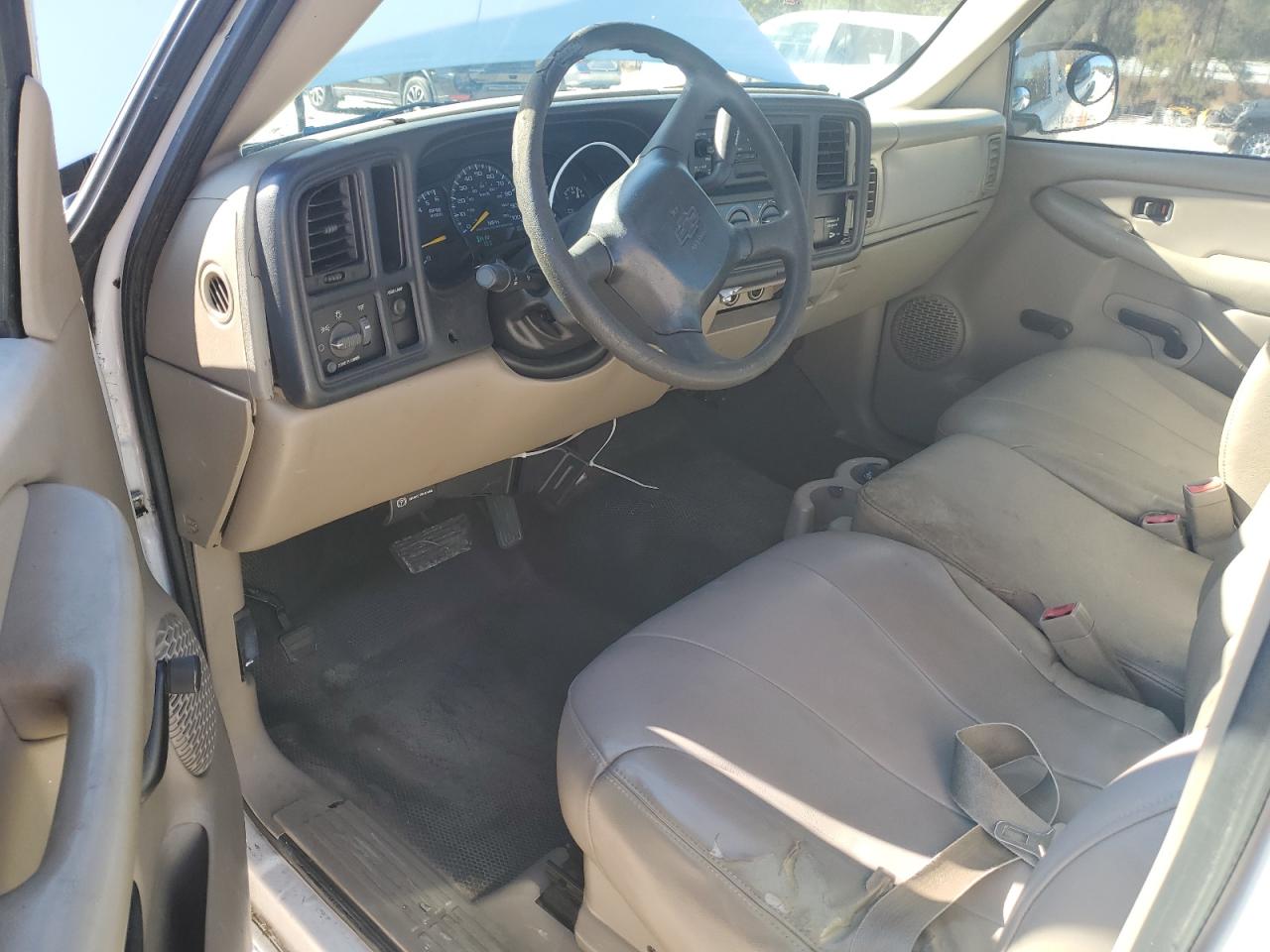 2001 Chevrolet Silverado - Image 8