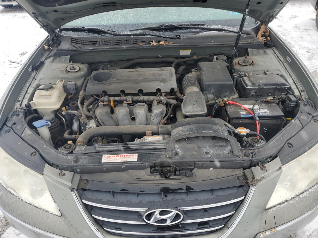 2009 Hyundai Sonata - Image 11