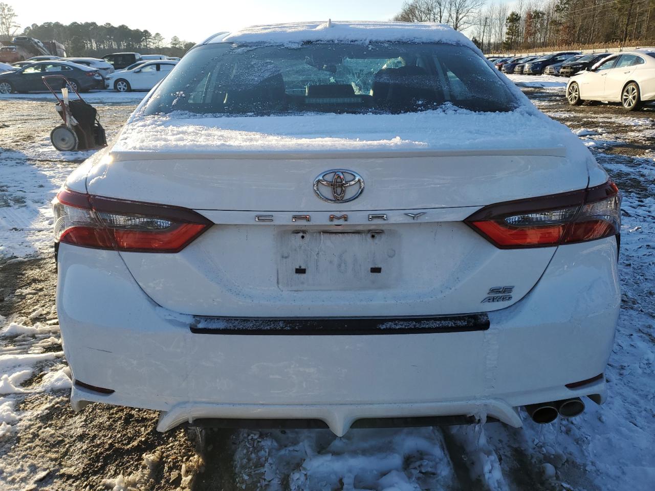 2022 Toyota Camry - Image 6