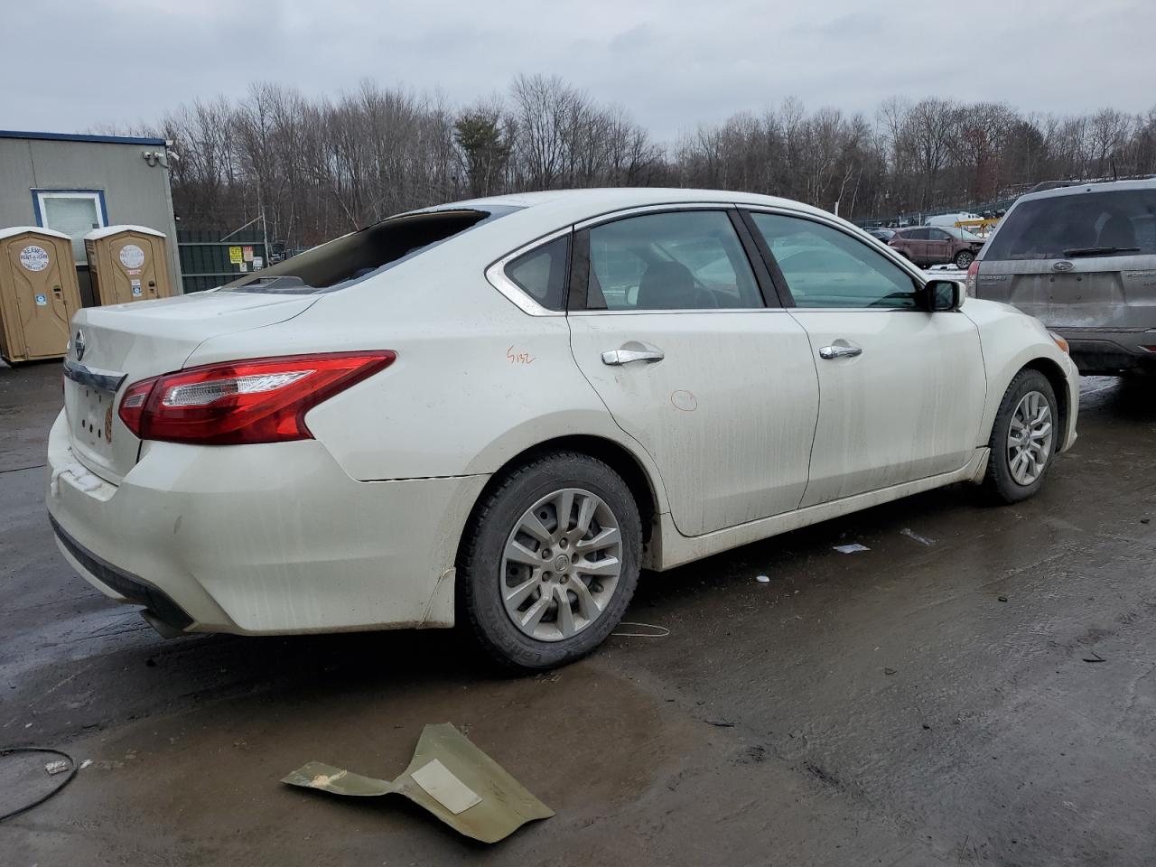 2017 Nissan Altima - Image 3