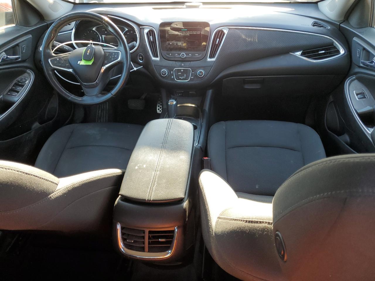 2016 Chevrolet Malibu - Image 8