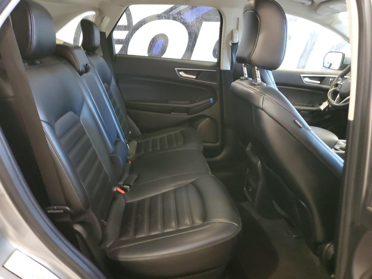 2021 Ford Edge - Image 11