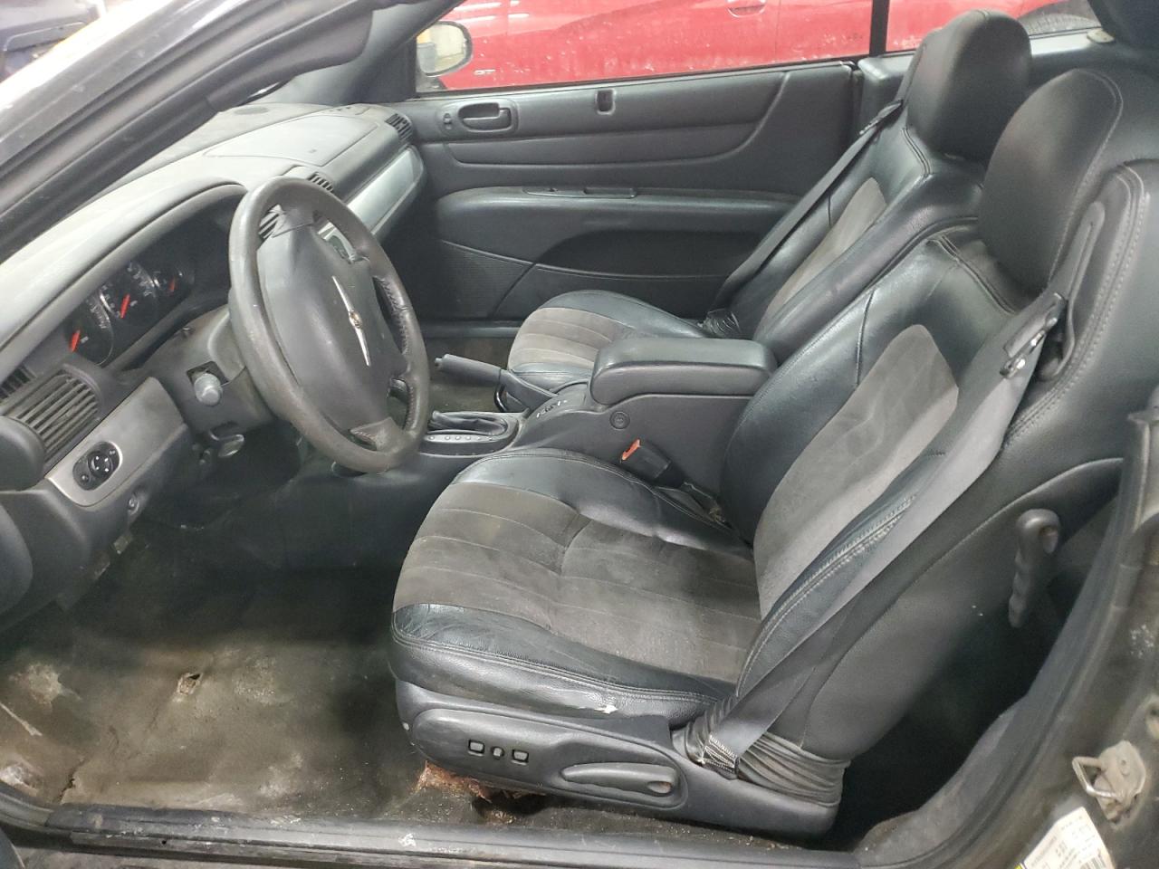 2005 Chrysler Sebring - Image 7