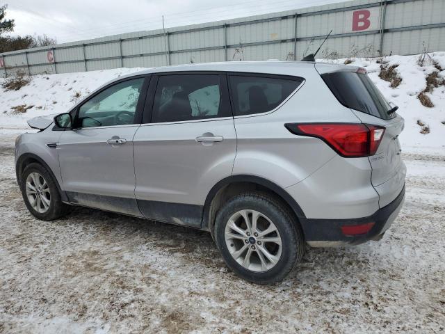  FORD ESCAPE 2019 Srebrny
