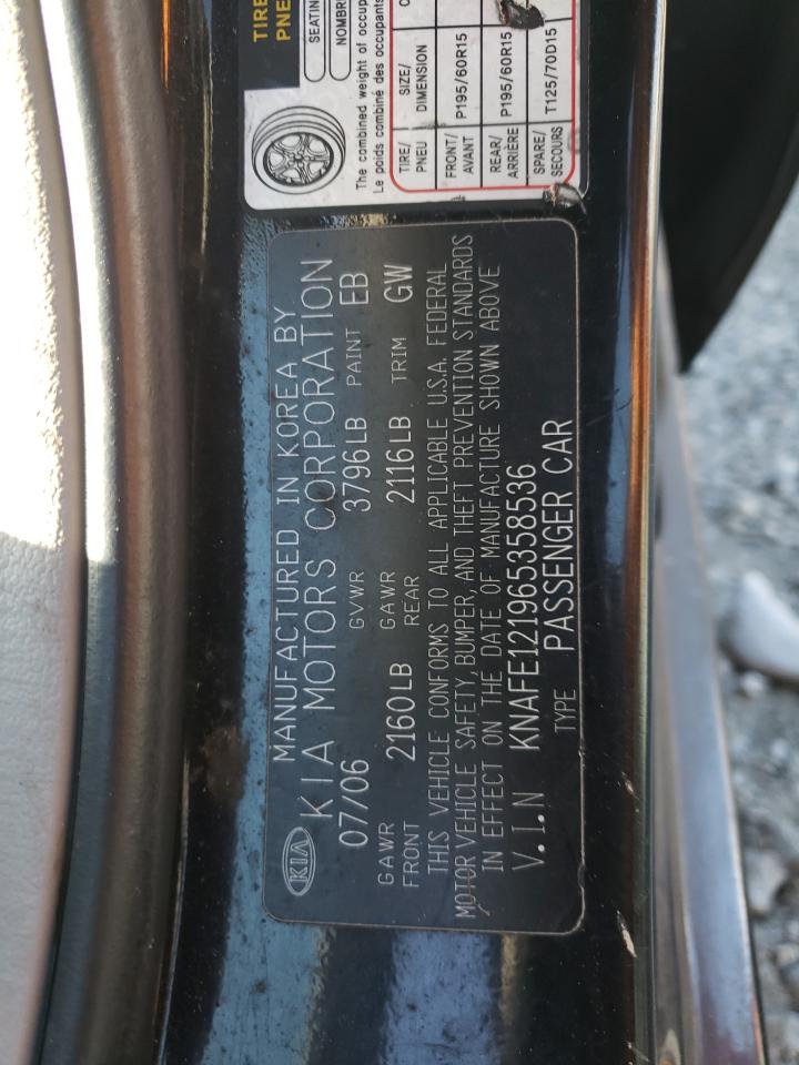2006 Kia Spectra - Image 12