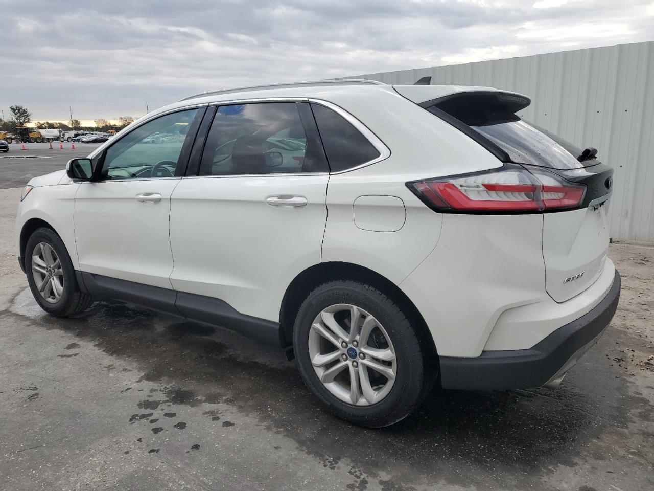 2020 Ford Edge - Image 2