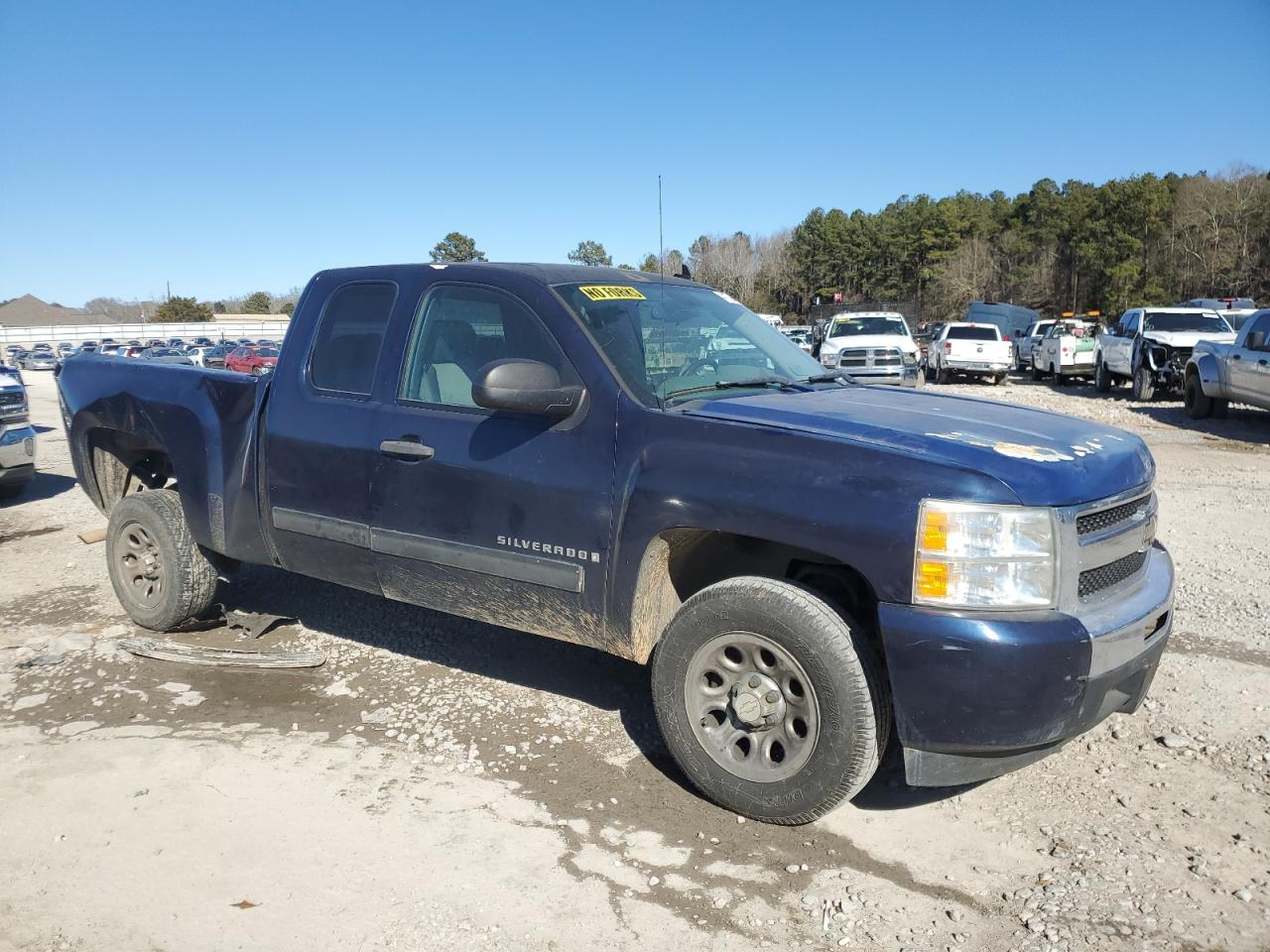 2009 Chevrolet Silverado - Image 4