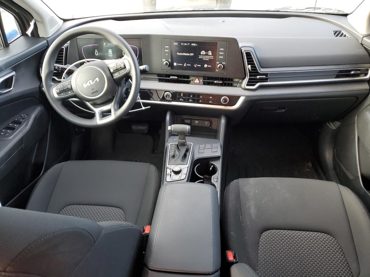 2024 Kia Sportage - Image 8