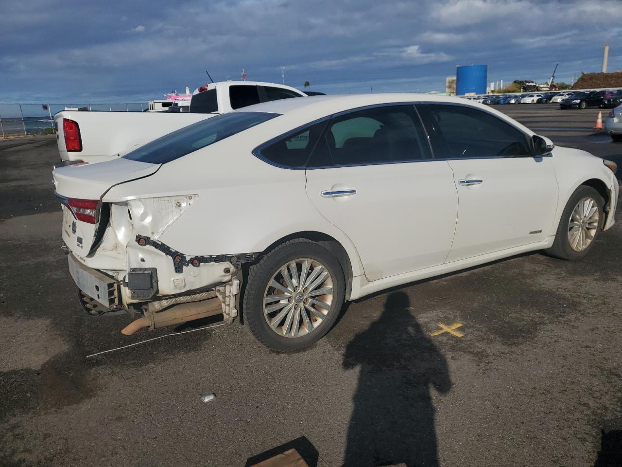 2013 Toyota Avalon - Image 3