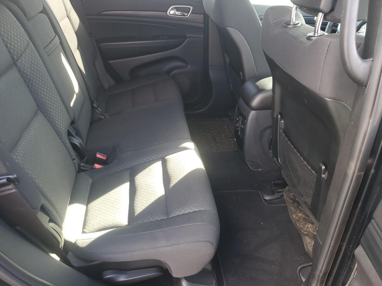 2019 Jeep Grand Cherokee - Image 11