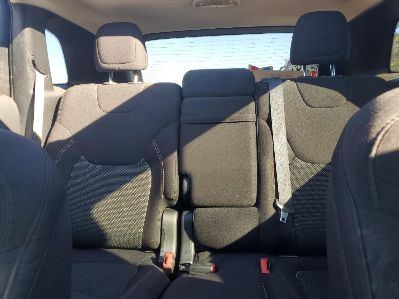 2016 Jeep Grand Cherokee - Image 10