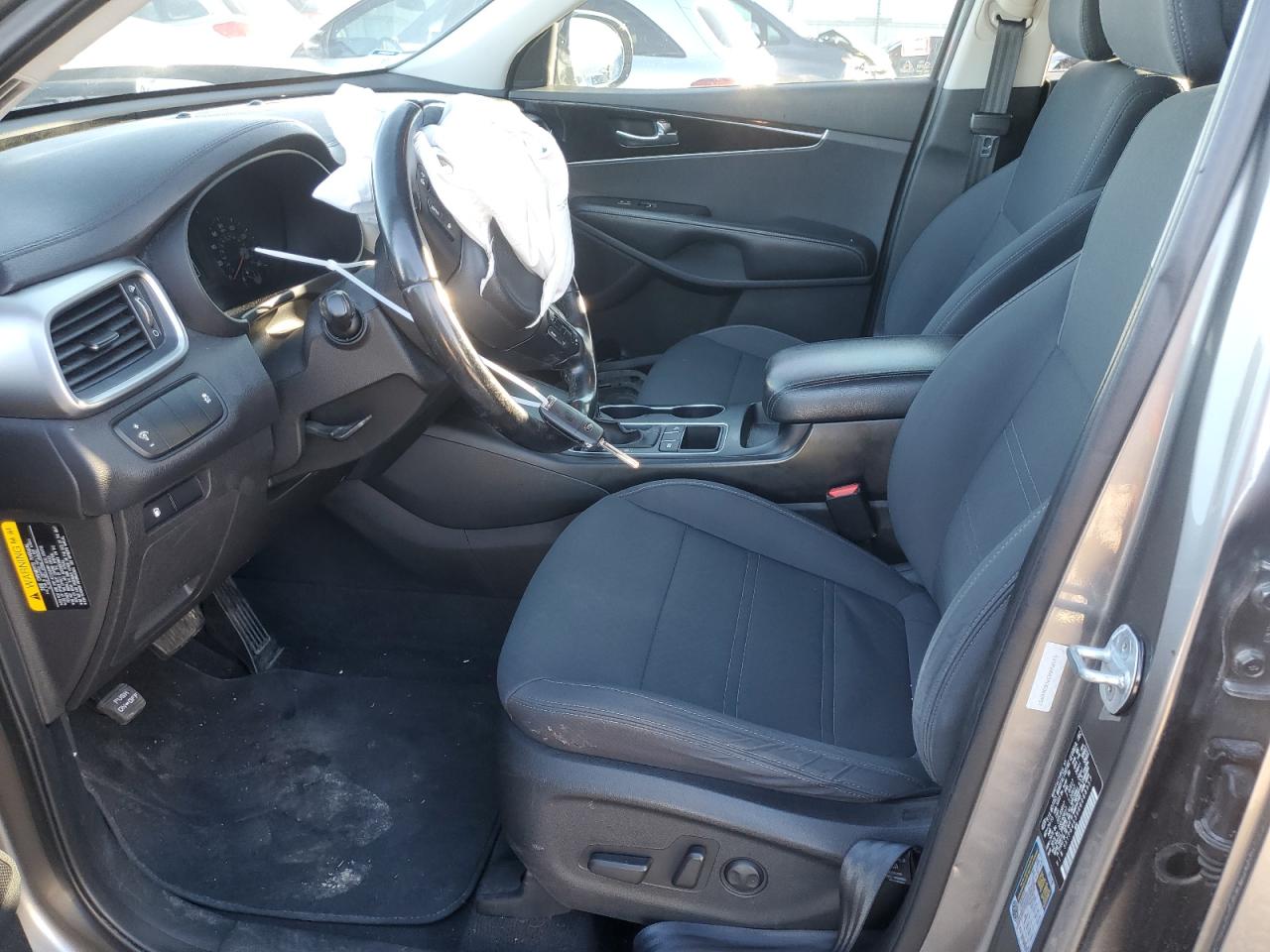 2016 Kia Sorento - Image 7