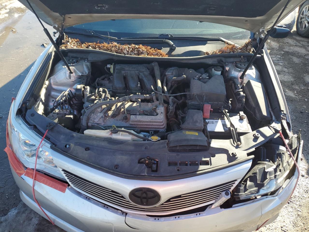 2013 Toyota Camry - Image 11