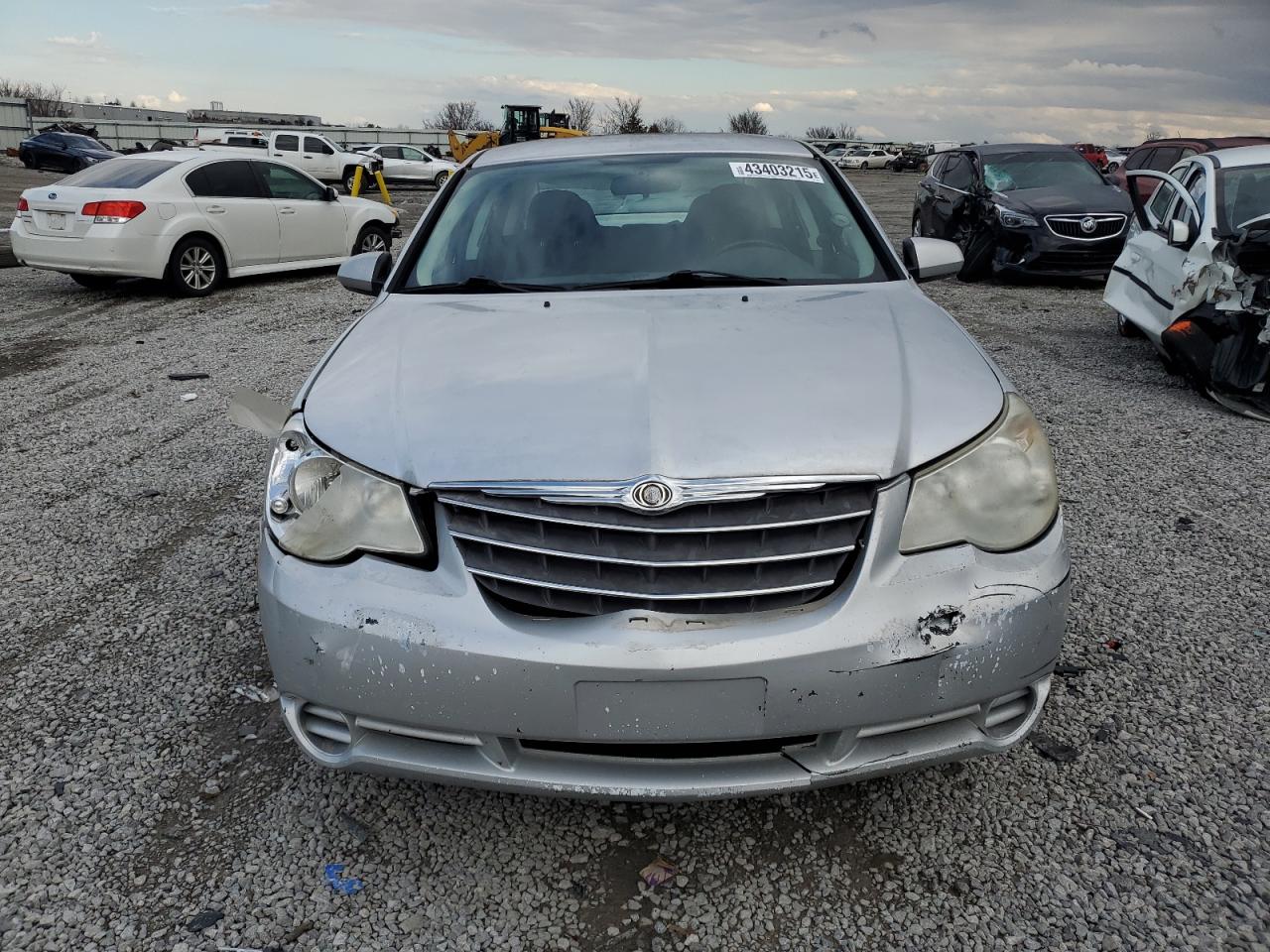 2010 Chrysler Sebring - Image 5