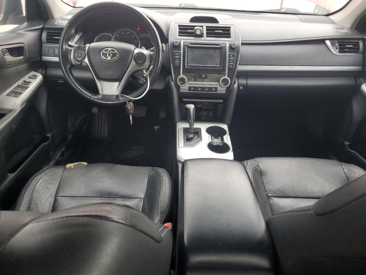 2012 Toyota Camry - Image 8