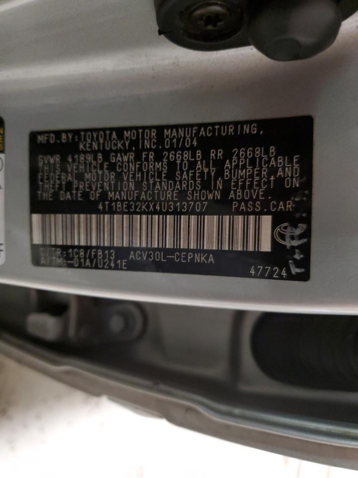 2004 Toyota Camry - Image 14