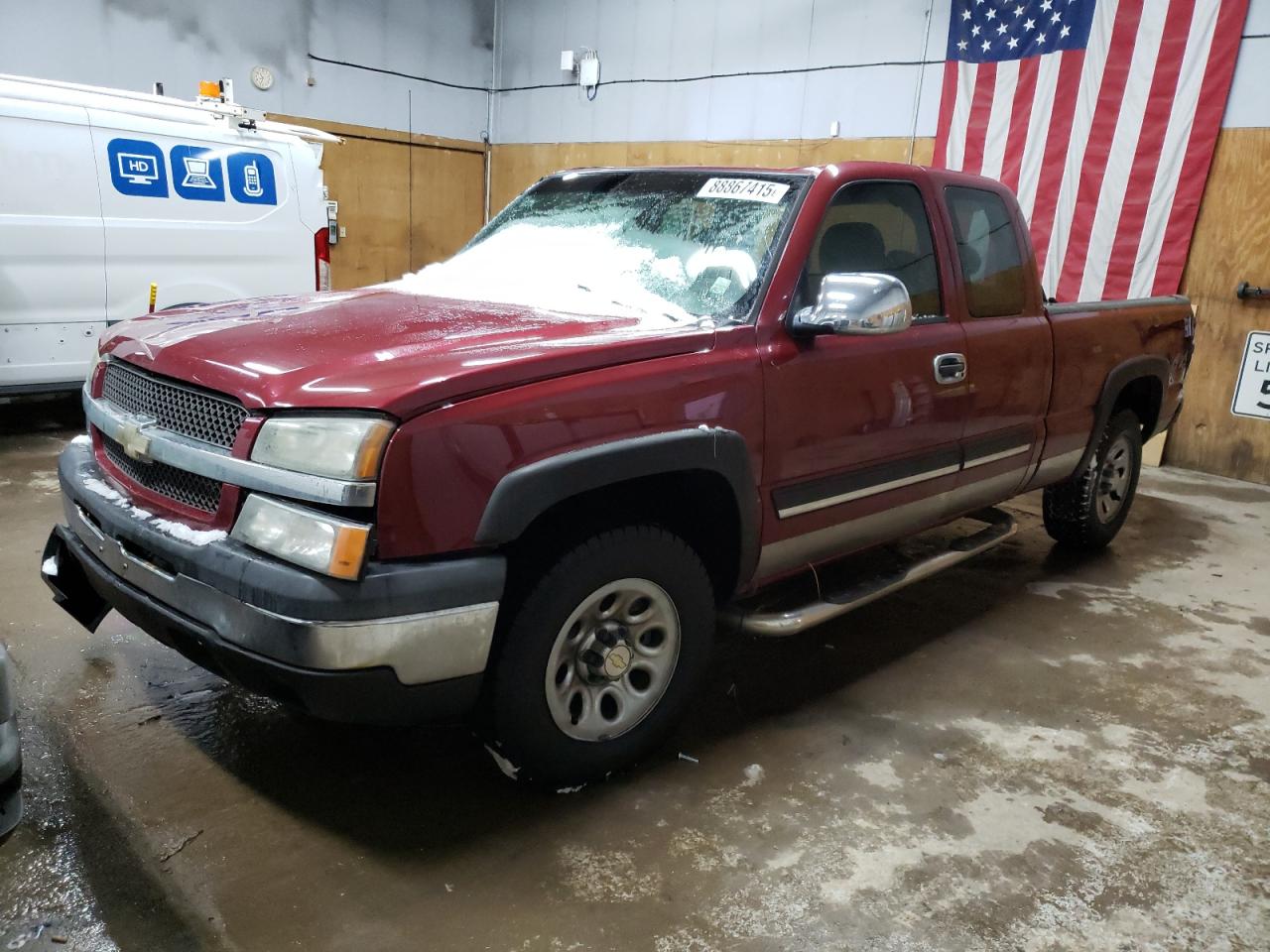 2005 Chevrolet Silverado - Image 1