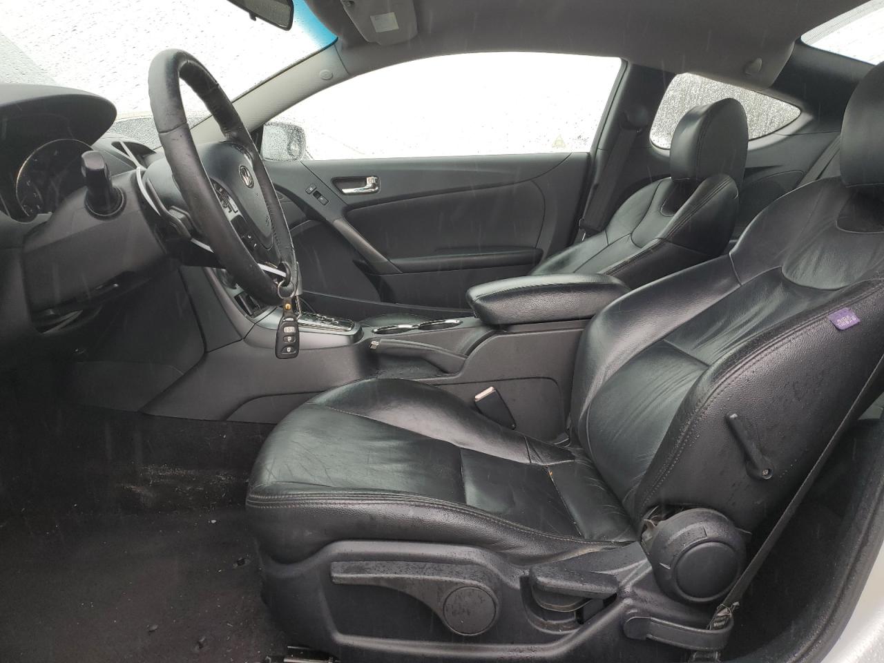 2012 Hyundai Genesis - Image 7