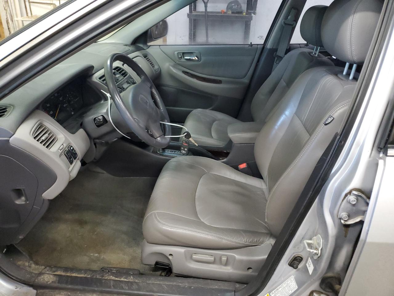 2001 Honda Accord - Image 7