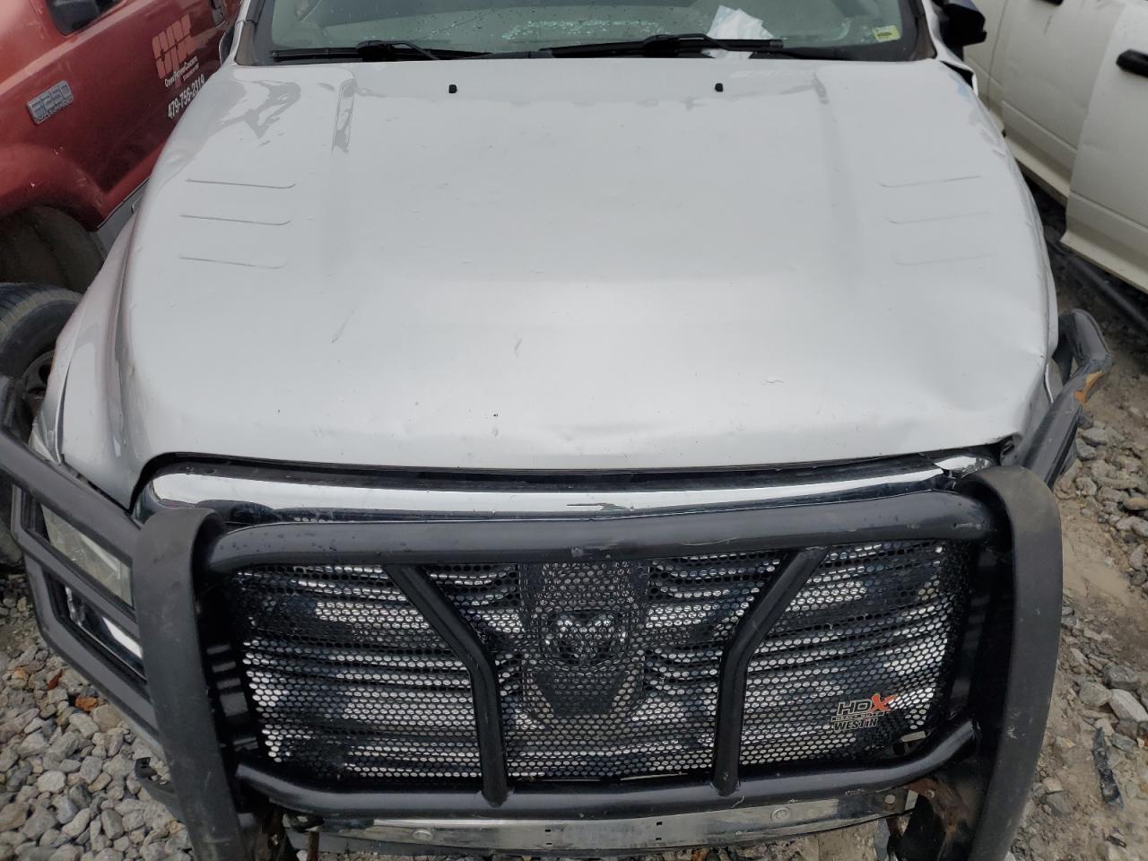 2018 RAM 3500 - Image 11
