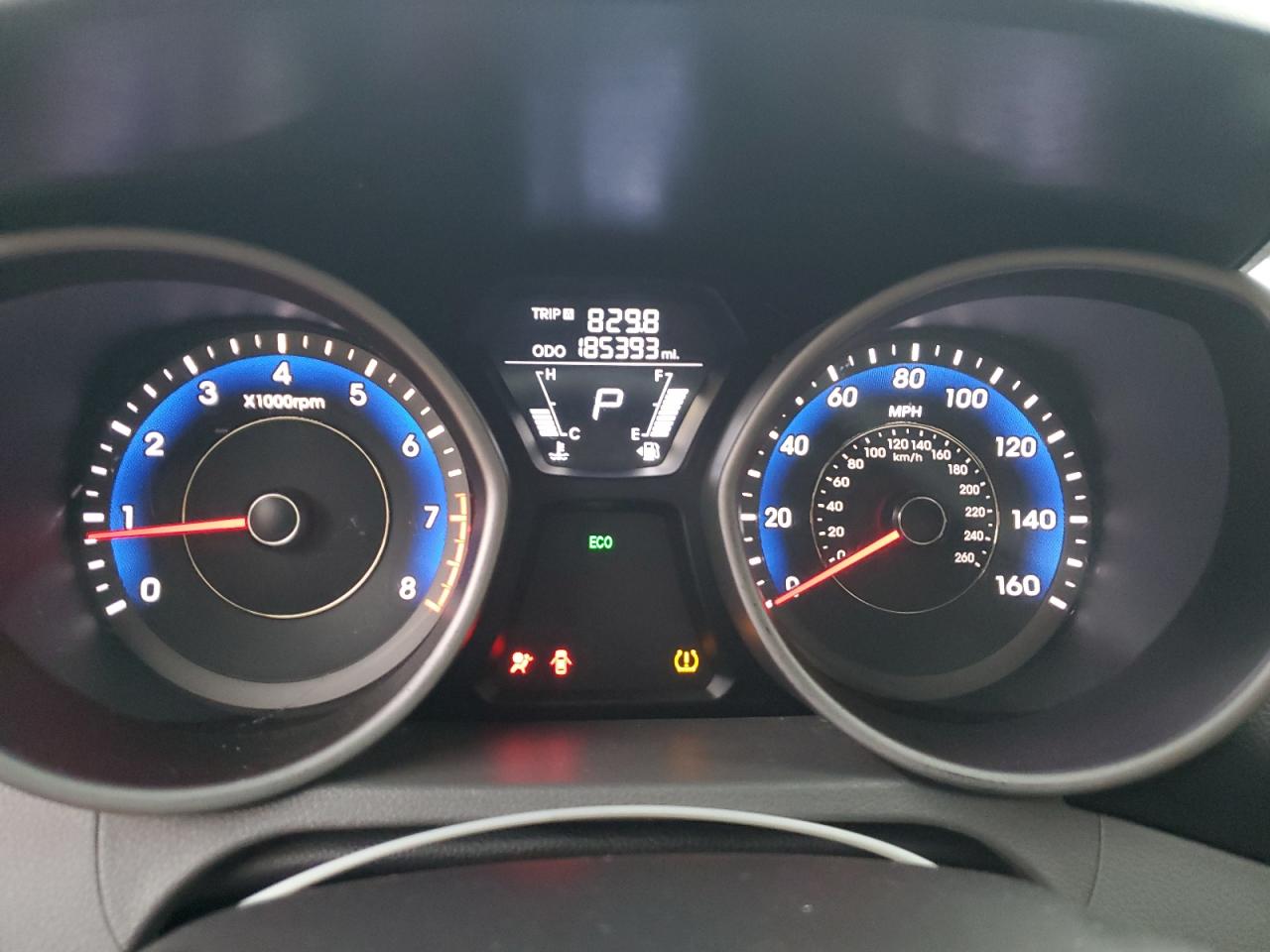 2013 Hyundai Elantra - Image 9