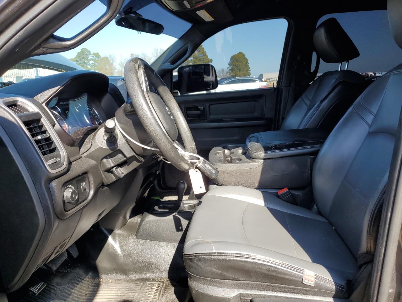 2022 RAM 3500 - Image 7