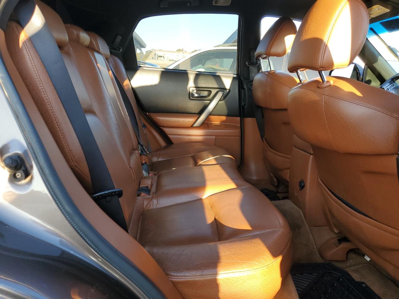 2006 Infiniti FX - Image 10