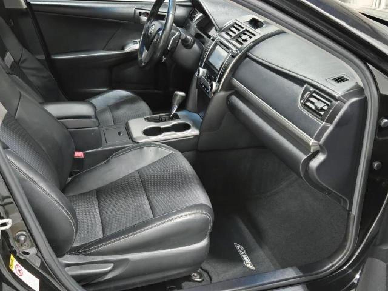 2012 Toyota Camry - Image 5