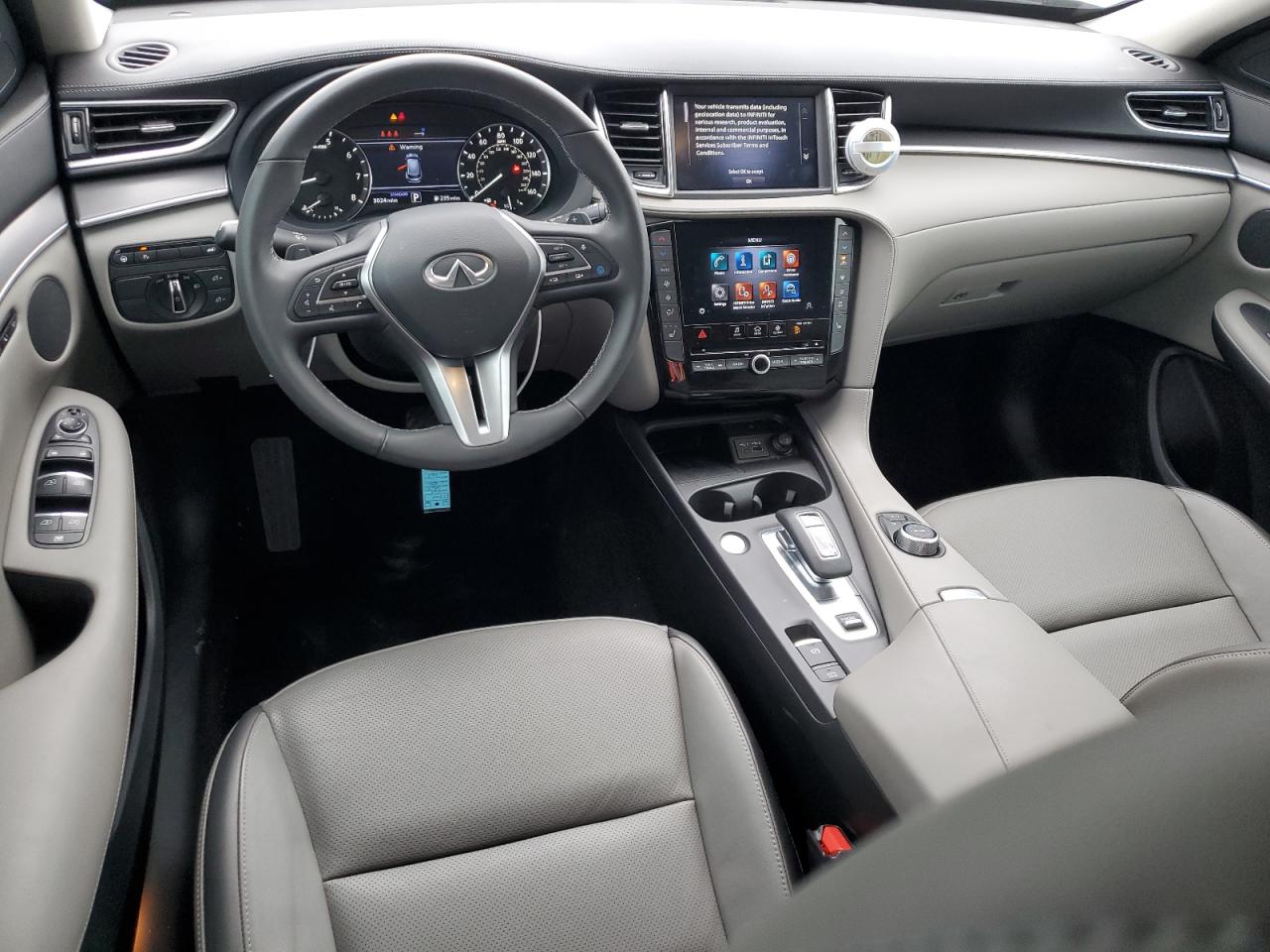 2024 Infiniti QX50 - Image 8