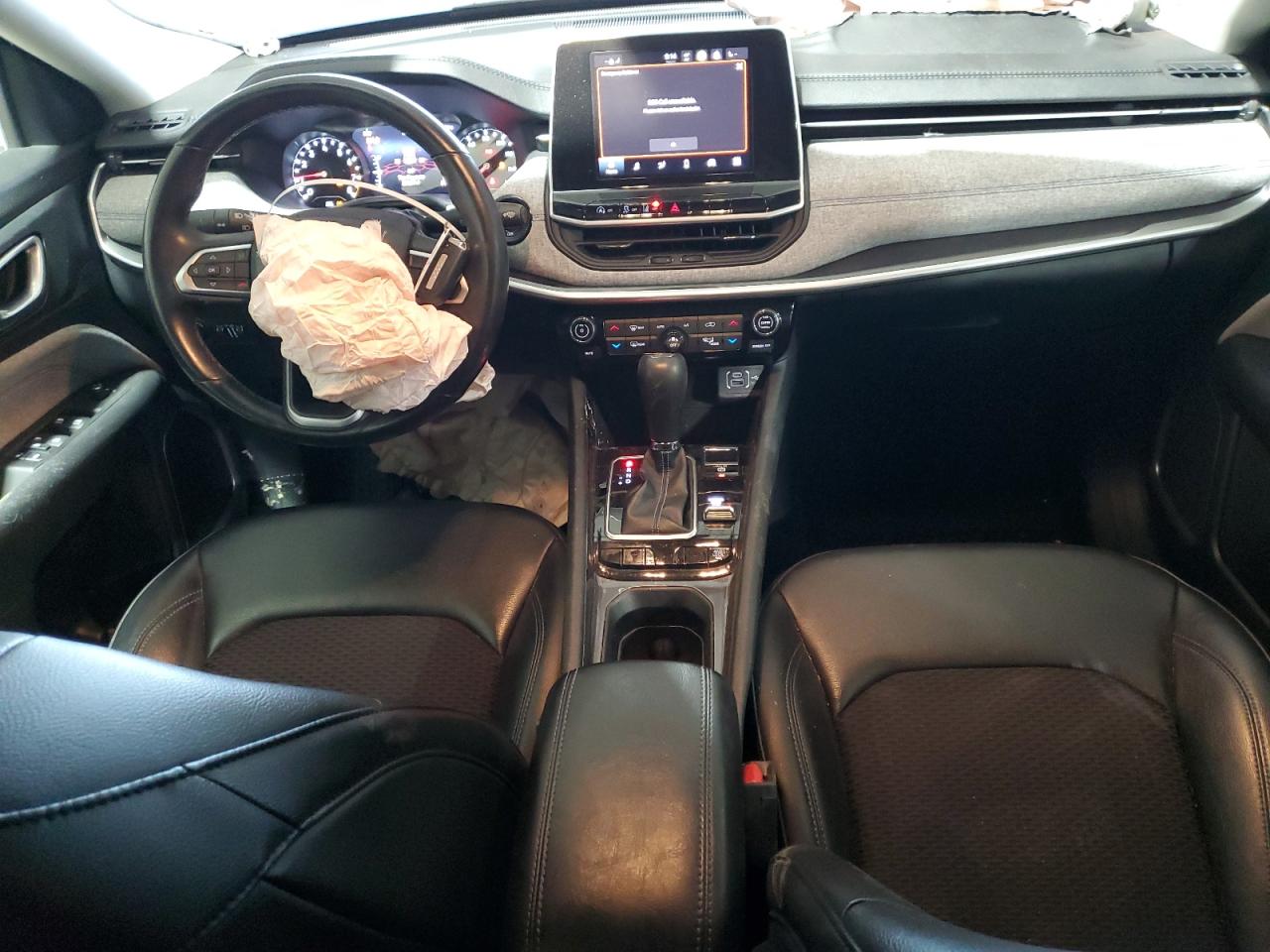 2022 Jeep Compass - Image 8