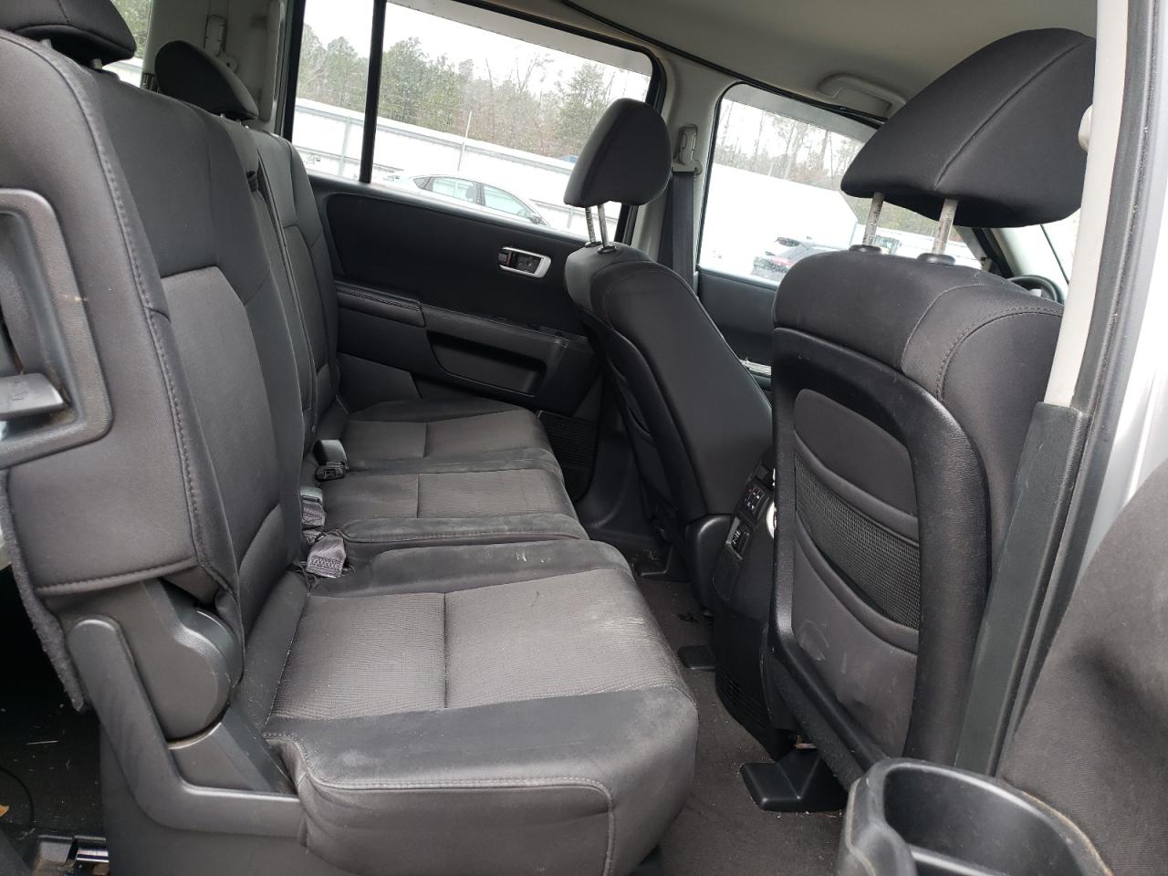 2010 Honda Pilot - Image 11