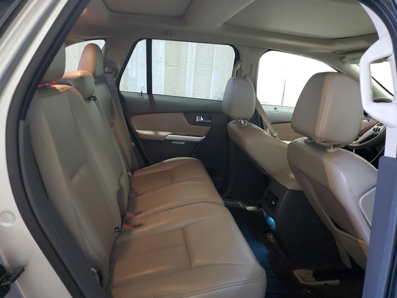 2014 Ford Edge - Image 11