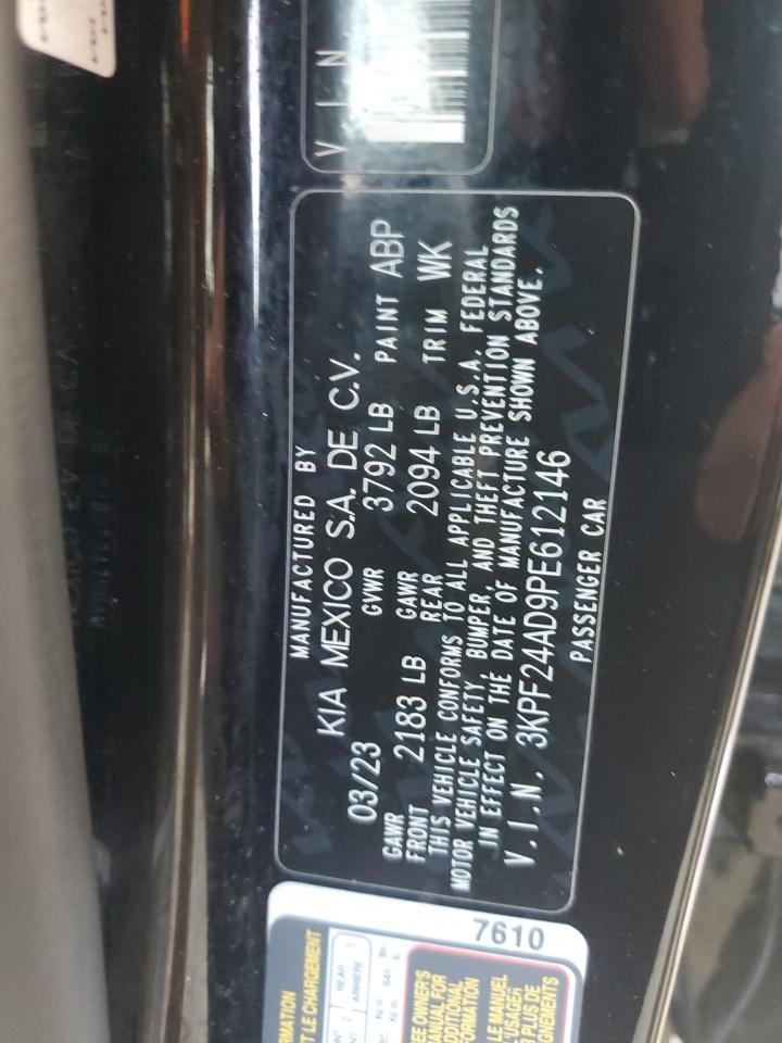 2023 Kia Forte - Image 12