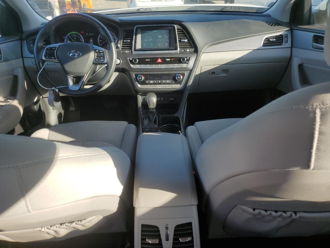 2019 Hyundai Sonata - Image 8